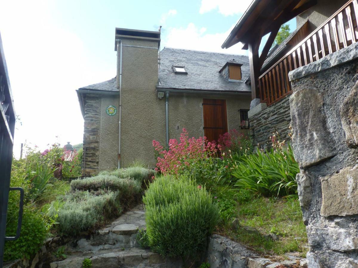 Gite Familial Fouga Bareilles Exterior foto